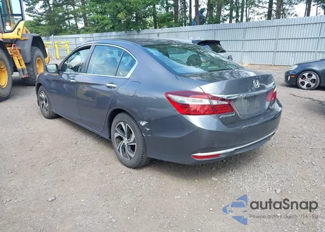 2016 Honda Accord Lx z USA, uszkodzony, nr VIN 1HGCR2F32GA211772